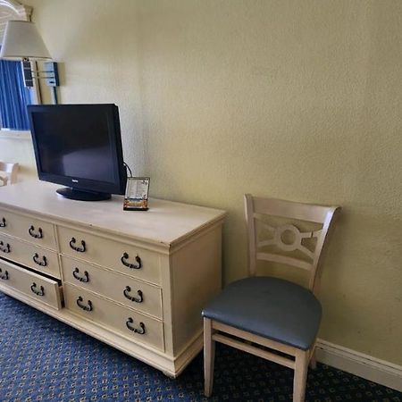 Oceanfront Efficiency T906 Apartment Миртъл Бийч Екстериор снимка